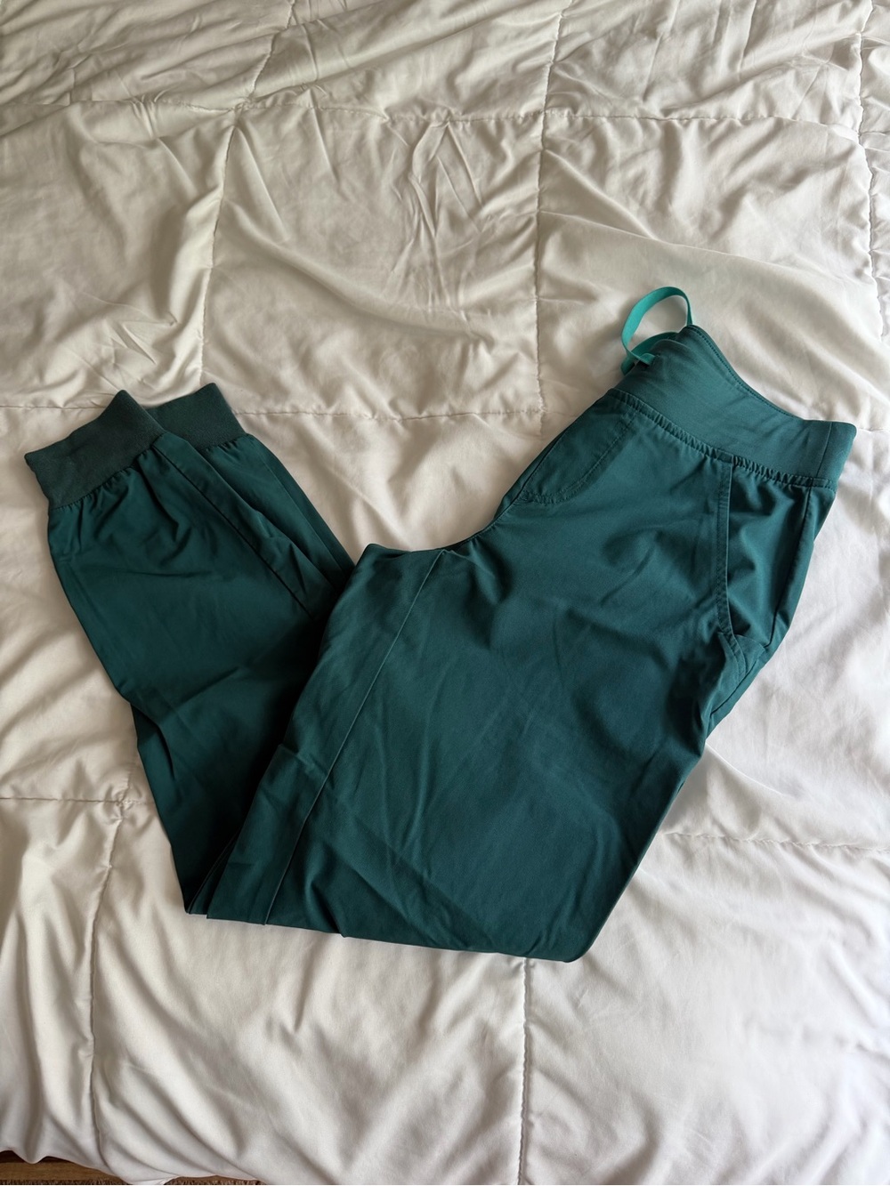 Figs Women's Teal Jogger Scrub Pants
